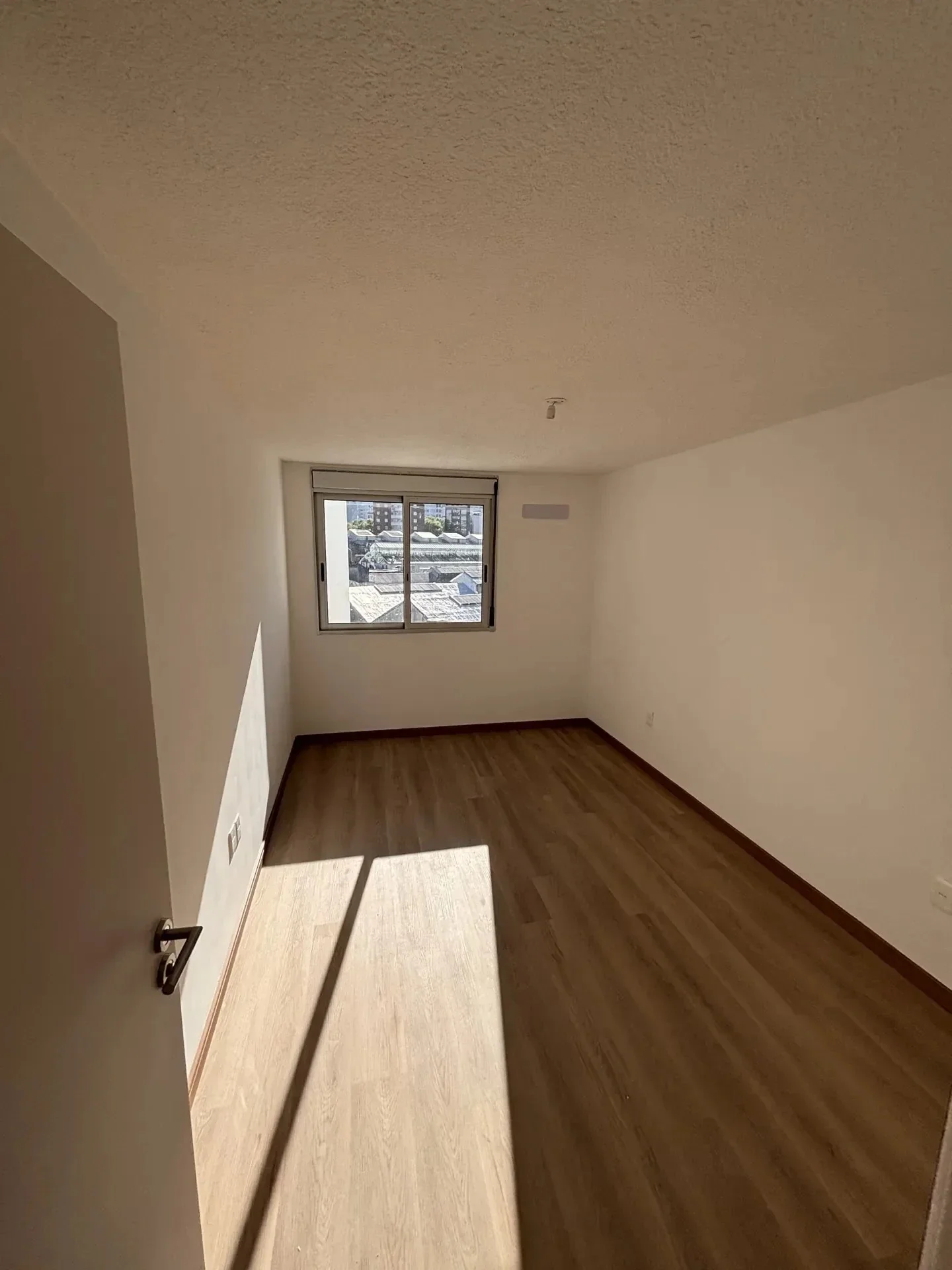 ALQUILER APARTAMENTO UN DORMITORIO A ESTRENAR - Imagen 4