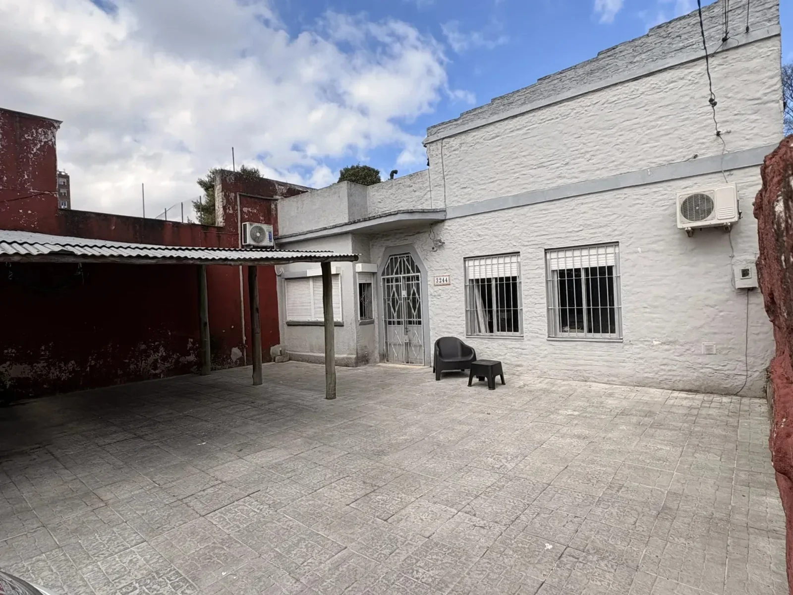 Casa en venta c/ cochera en Brazo Oriental - Imagen 2