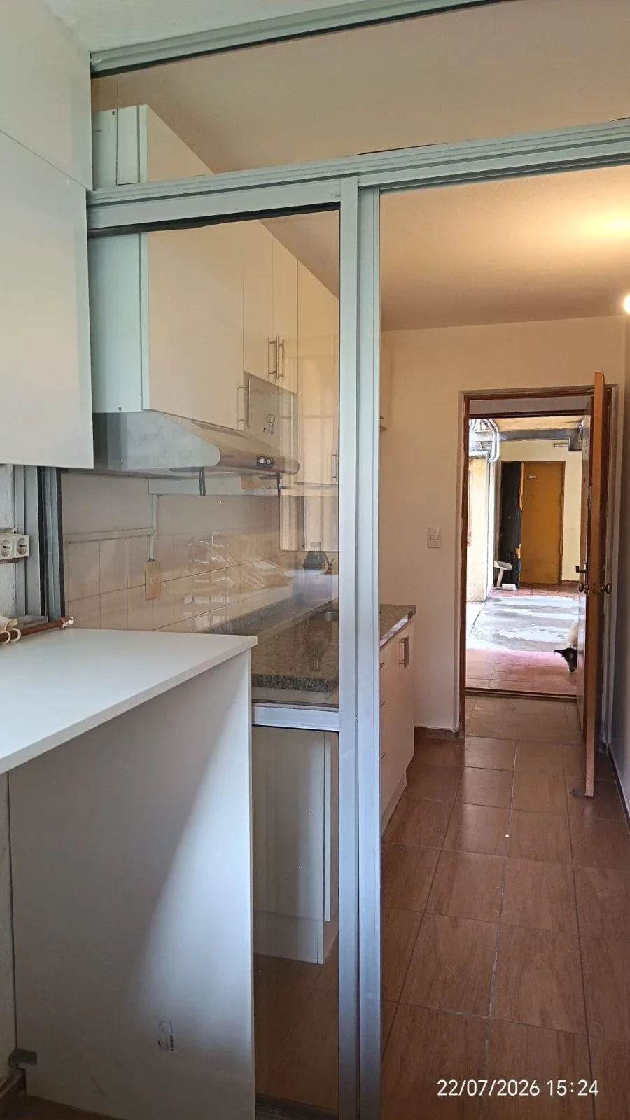 VENTA APARTAMENTO RECICLADO, TRES DORMITORIOS EN COLÓN - Imagen 2