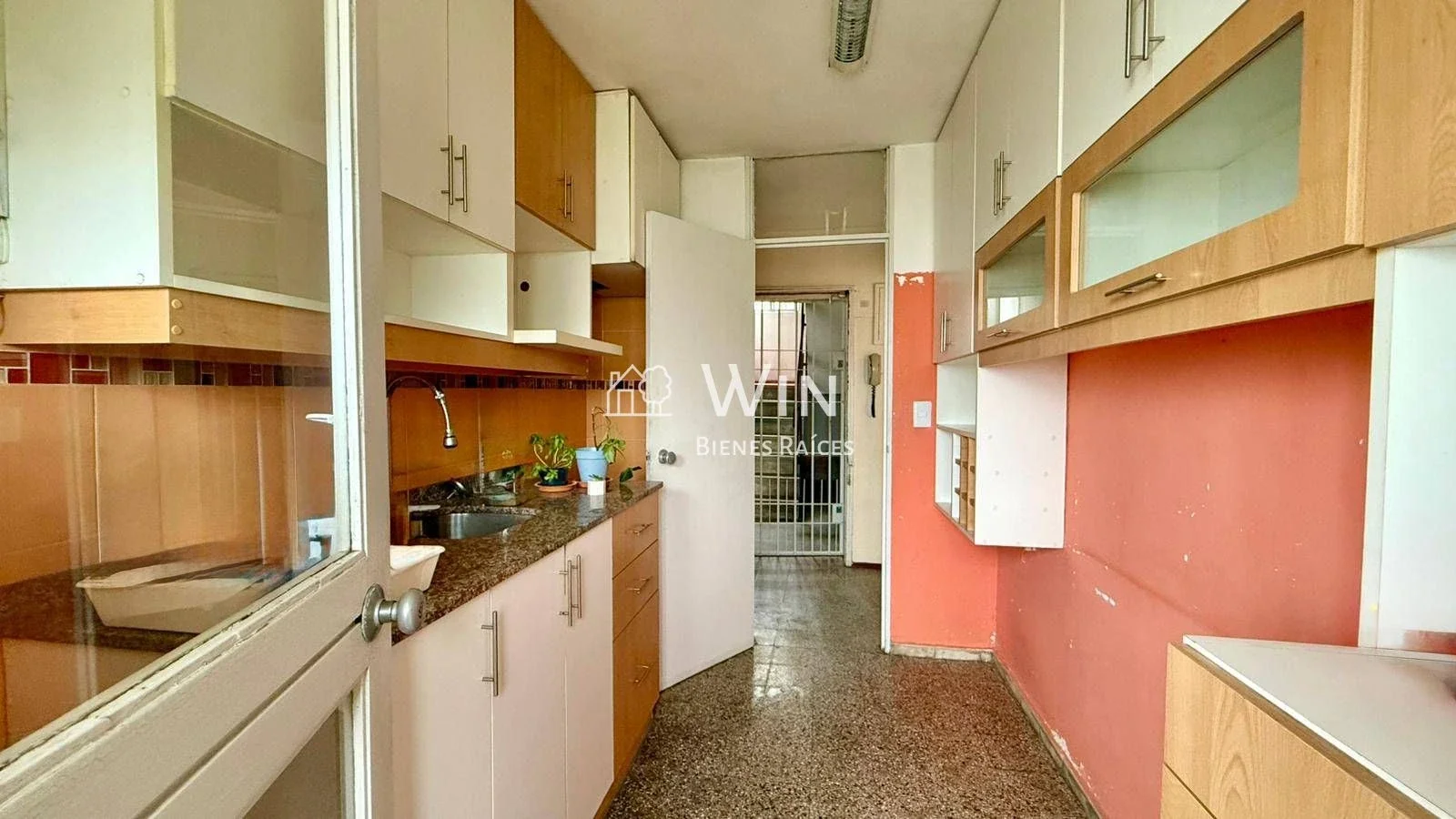 Venta apartamento dos dormitorios Euskal Erria 71 sexto piso - Imagen 3