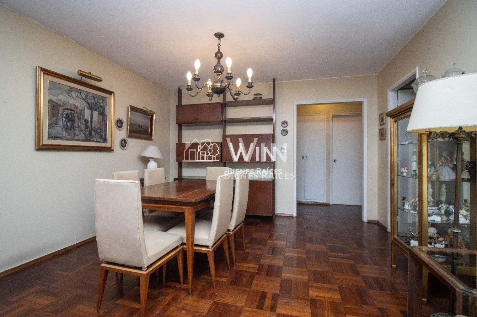 Venta Apartamento 4 Dormitorios, Escritorio, Servicio y Garaje doble en Pocitos - Imagen 3