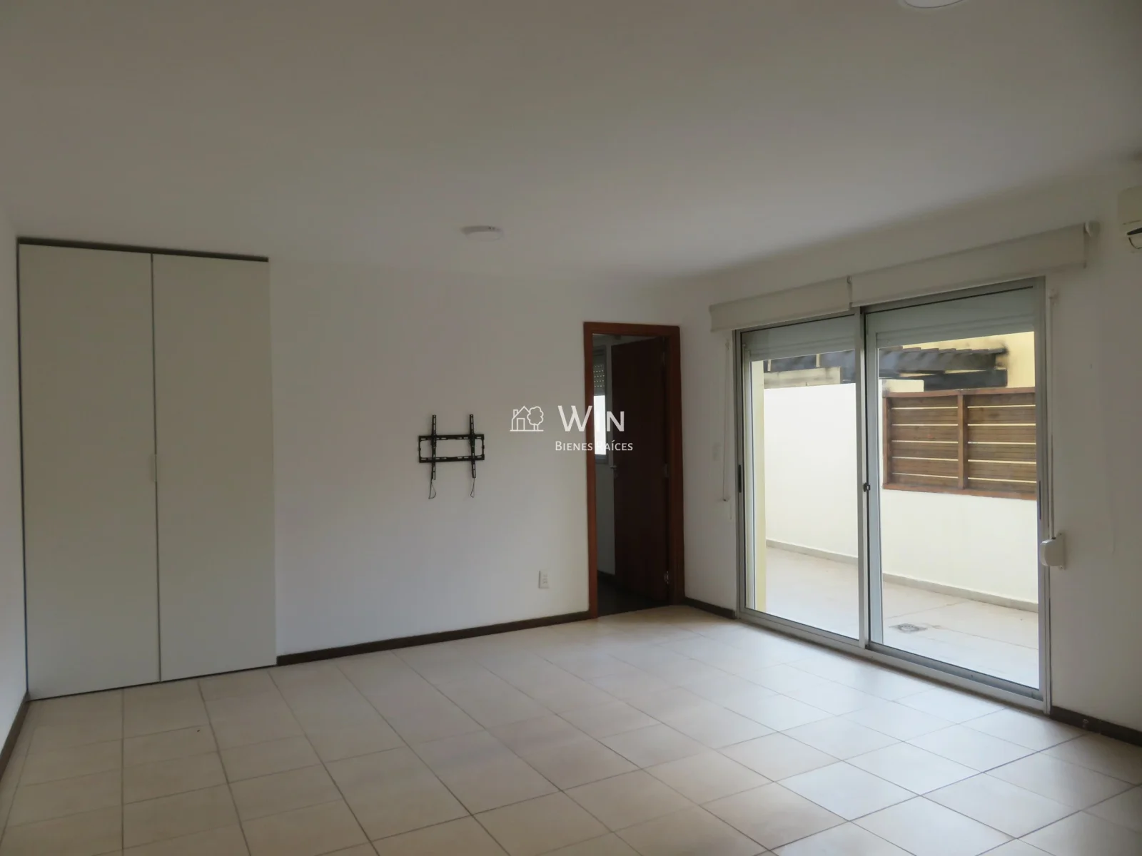 Apartamento en alquiler c/ cochera en Pocitos - Imagen 3
