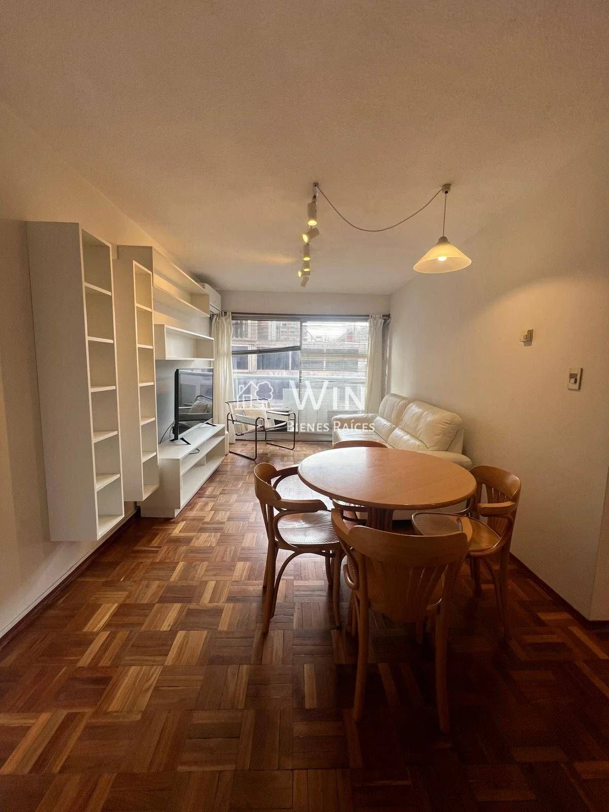 Alquiler Apartamento 1 dormitorio amueblado, garaje grande Punta Carretas Golf - Imagen 4