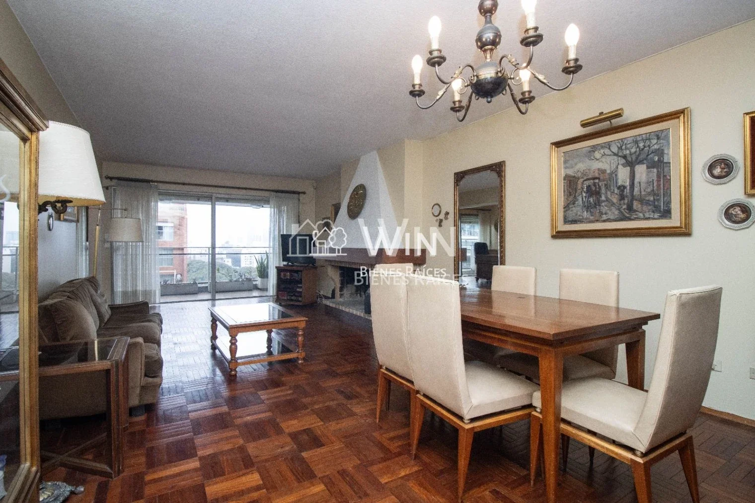 Venta Apartamento 4 Dormitorios, Escritorio, Servicio y Garaje doble en Pocitos - Imagen 4