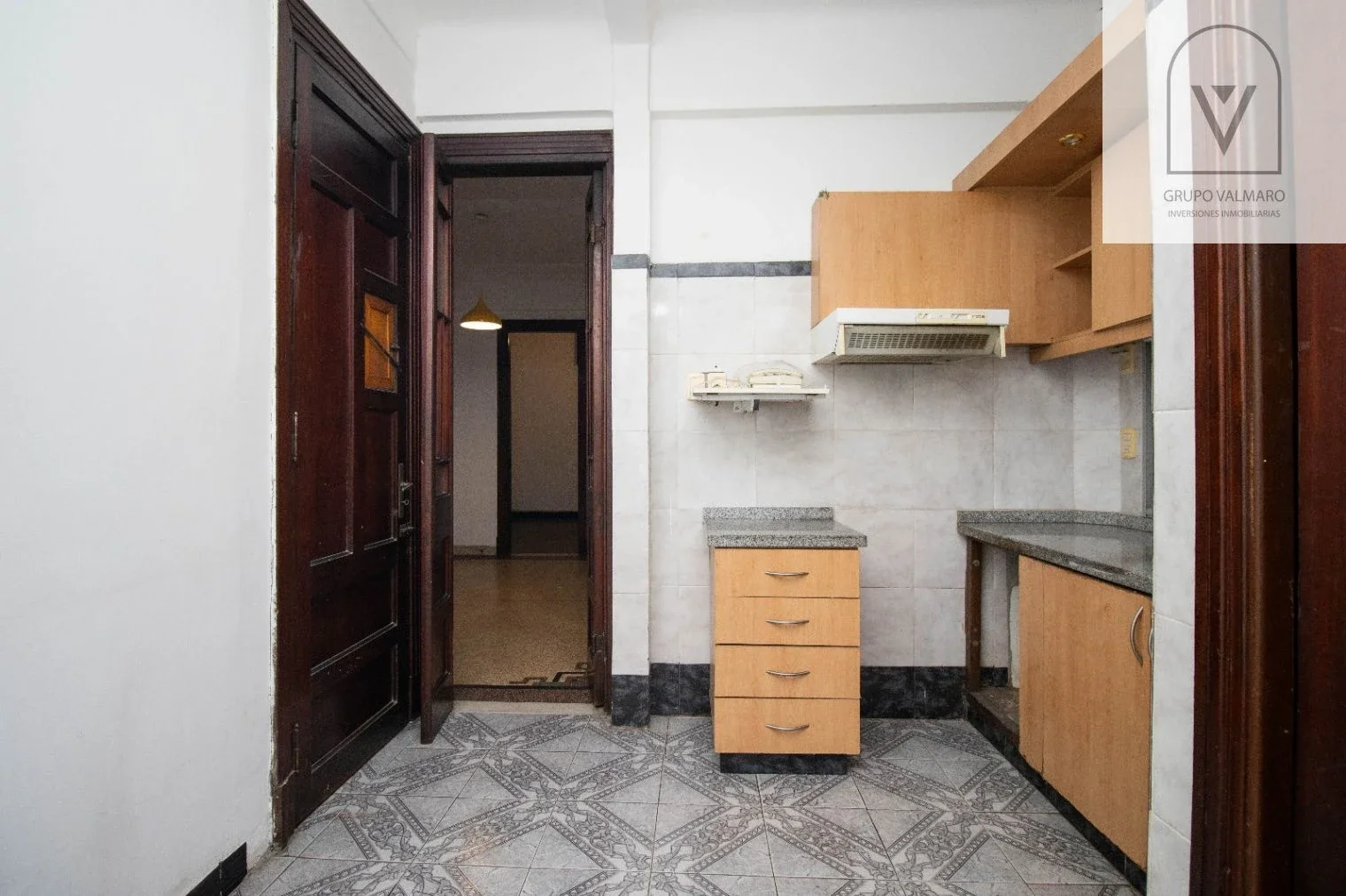 Venta Apartamento 3 dormitorios con patio en Centro - Imagen 5