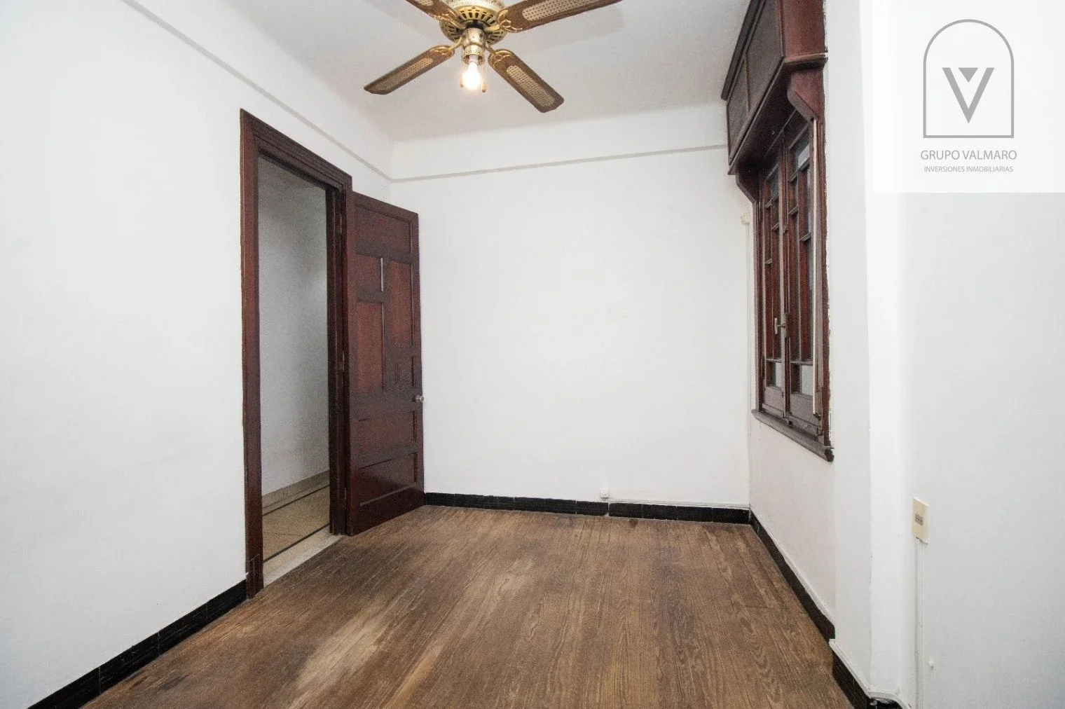 Venta Apartamento 3 dormitorios con patio en Centro - Imagen 3