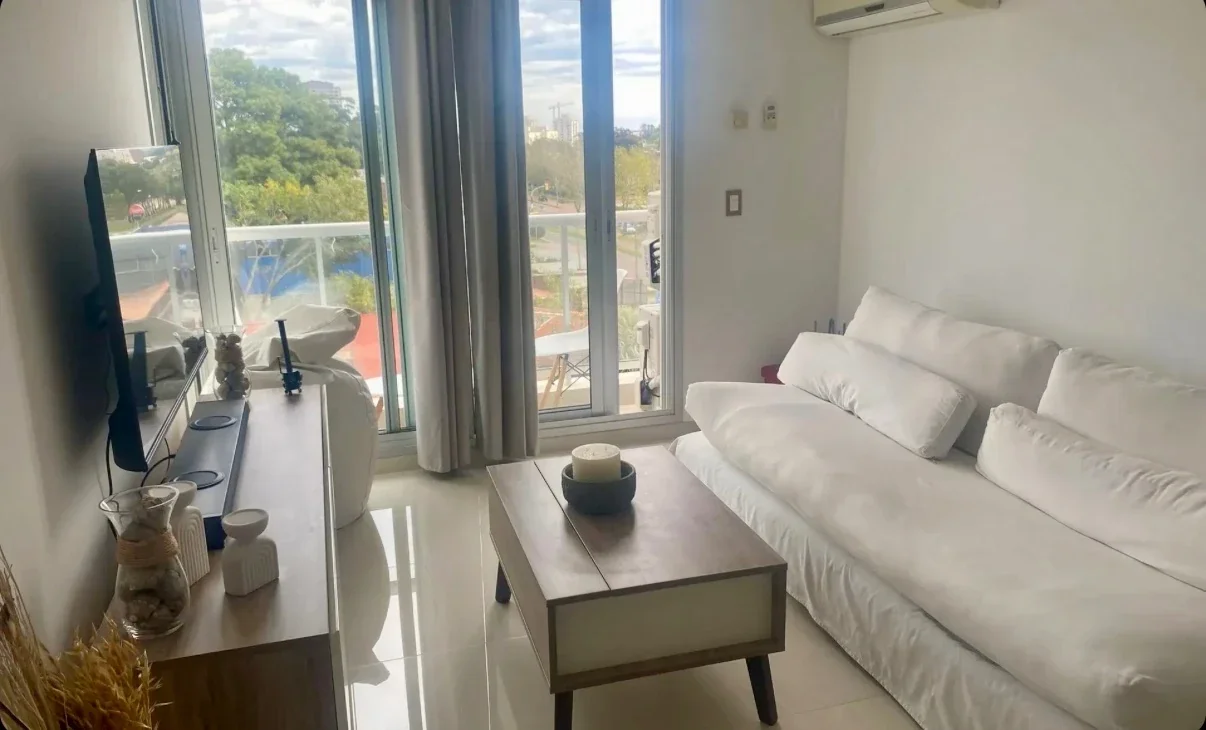 Apartamento en alquiler c/ cochera en Roosevelt - Imagen 2
