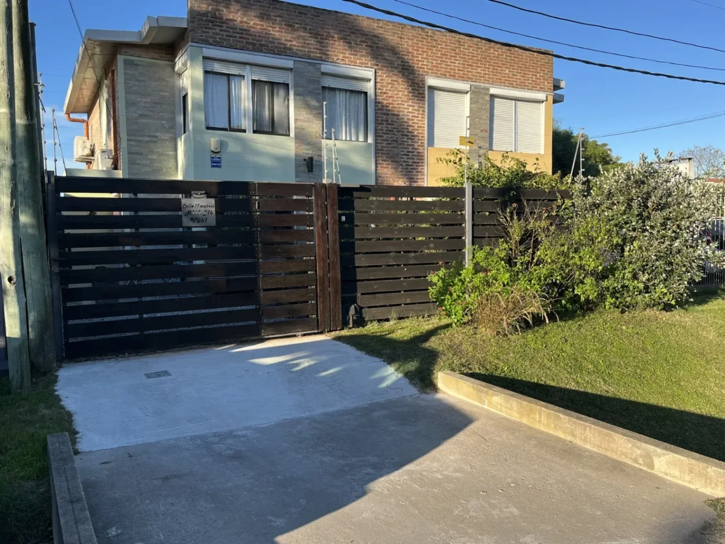 Venta Casa 3 dormitorios 2 baños, Solymar Sur con cochera - Imagen 1