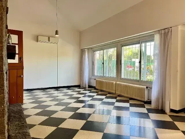 Alquiler Casa 3 Dormitorios más escritorio 2 baños, Punta Gorda con cochera - Imagen 3