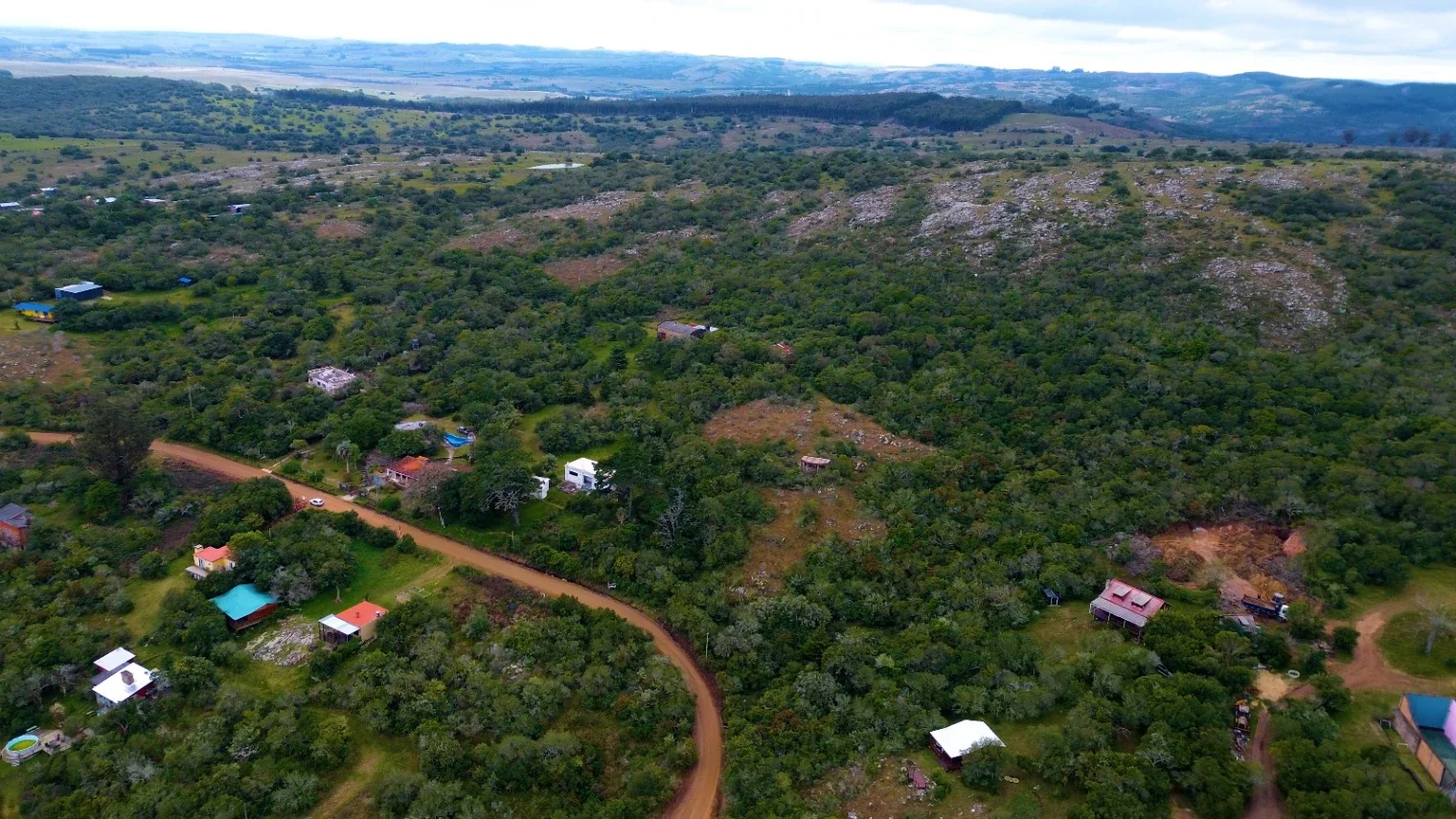 Venta Terreno Villa Serrana de 4820m2 gran vista y excelente ubicación - Imagen 1