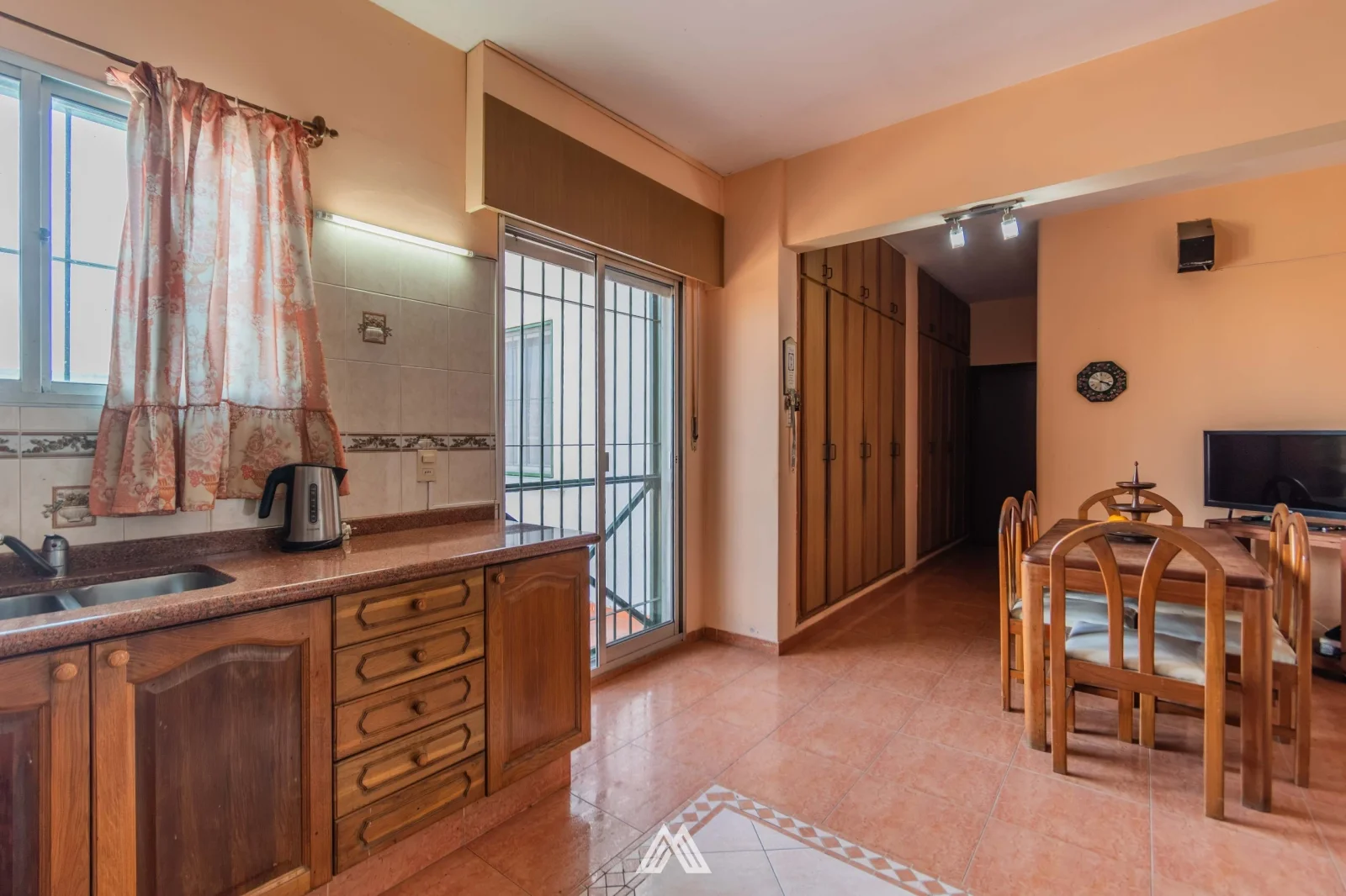 VENTA DE CASA EN ITUZAINGÓ 4 DORM. AZOTEA PARRILLERO BARBACOA - Imagen 4