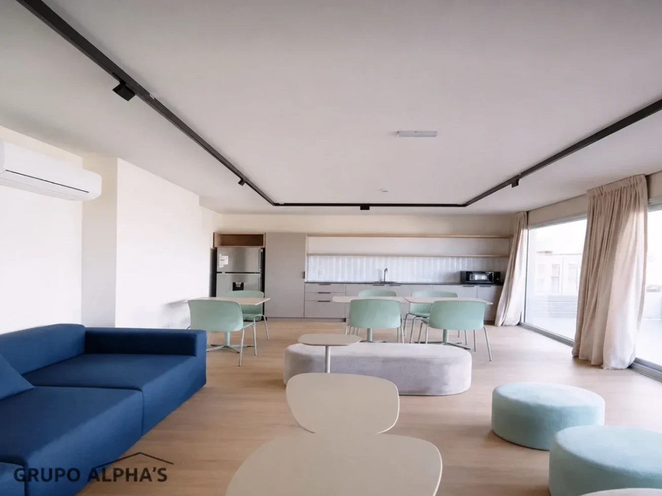 Apartamento en alquiler c/ cochera en Centro - Imagen 2