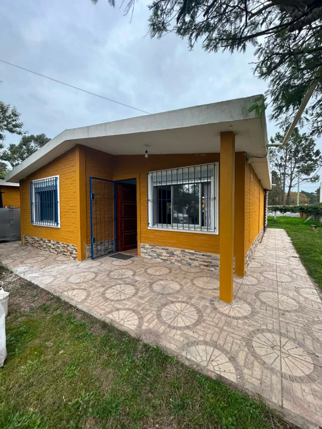 Casa en alquiler c/ cochera en Parque del Plata - Imagen 2
