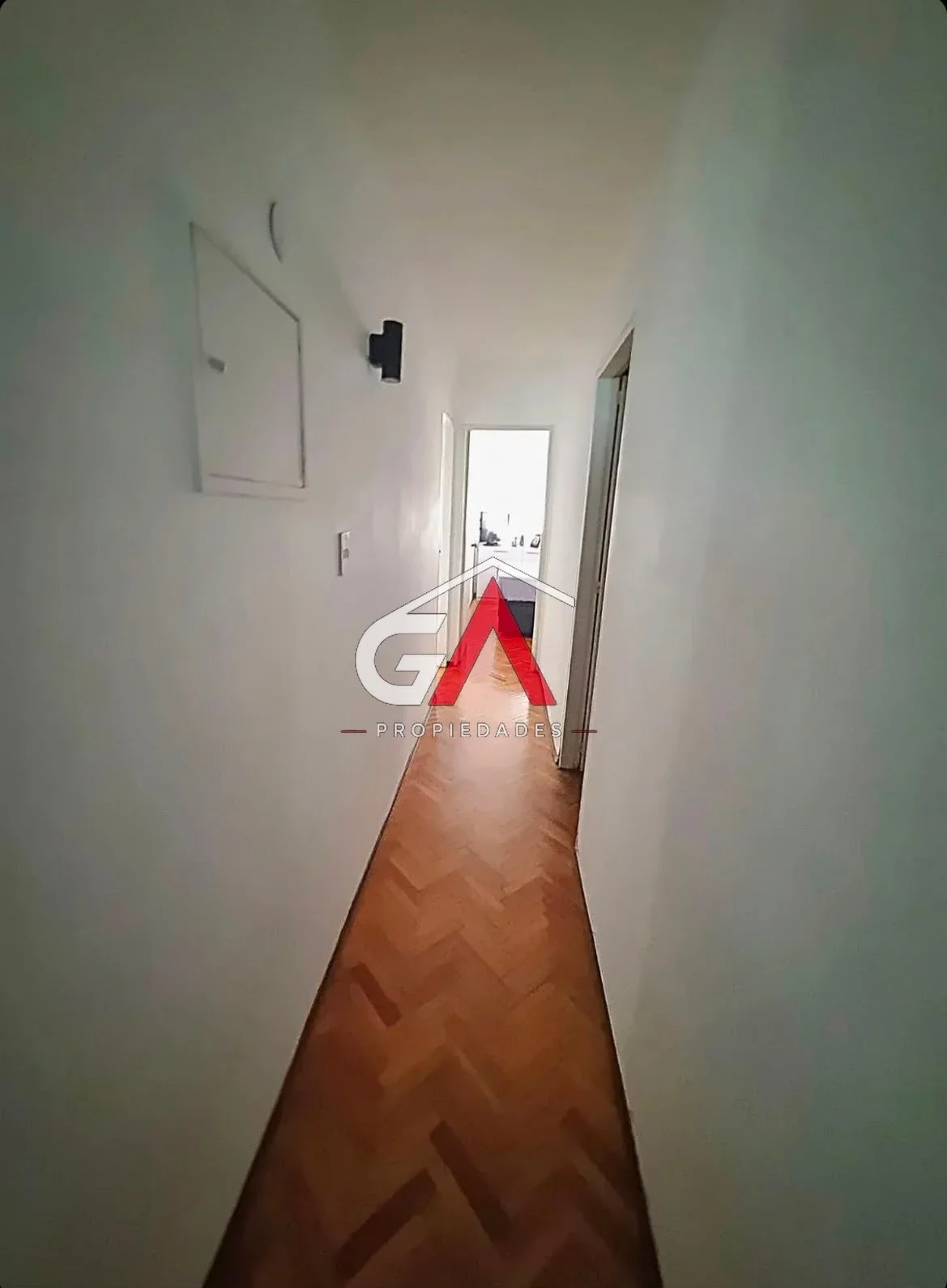 Apartamento en venta de 2 dormitorios en Parque Rodó - Imagen 2