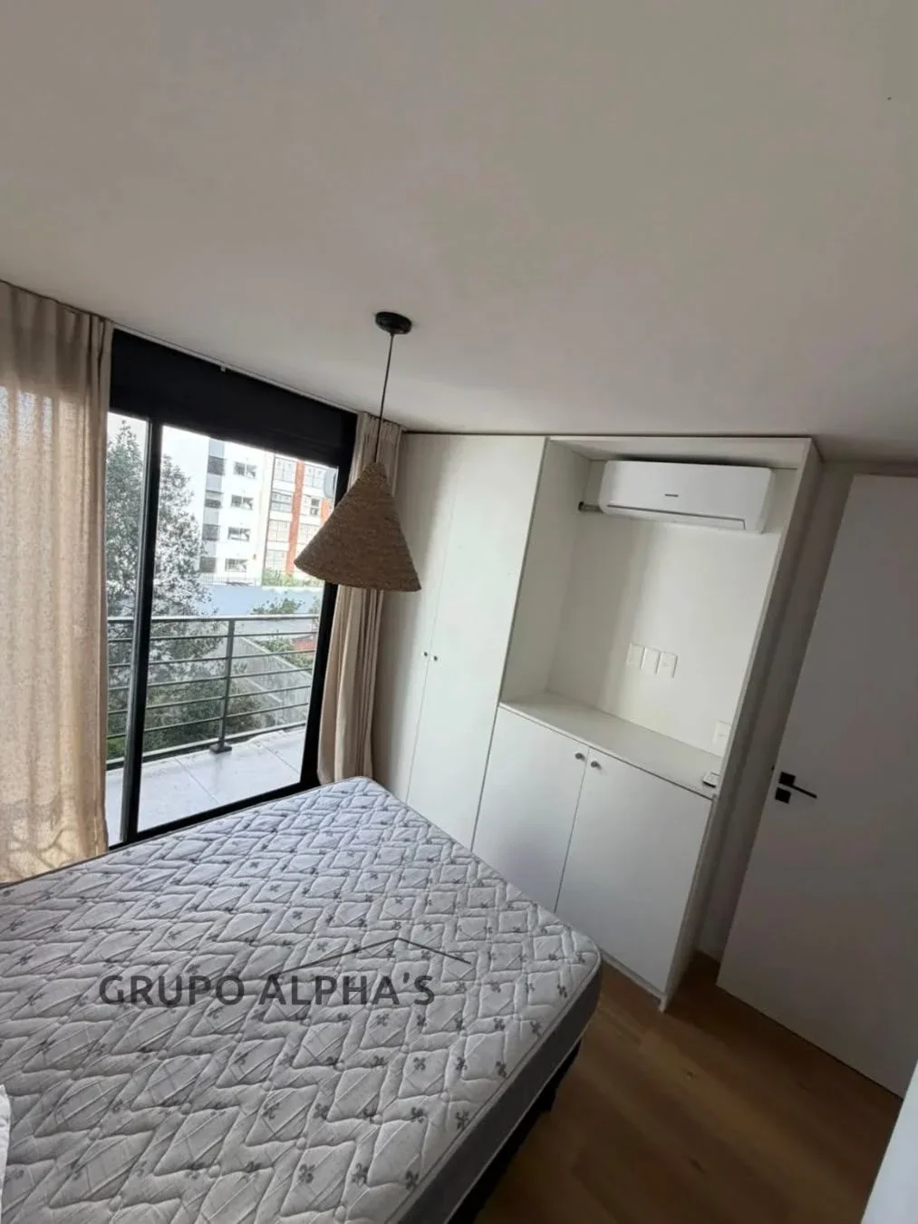 Apartamento en alquiler c/ cochera en Puerto Buceo - Imagen 5