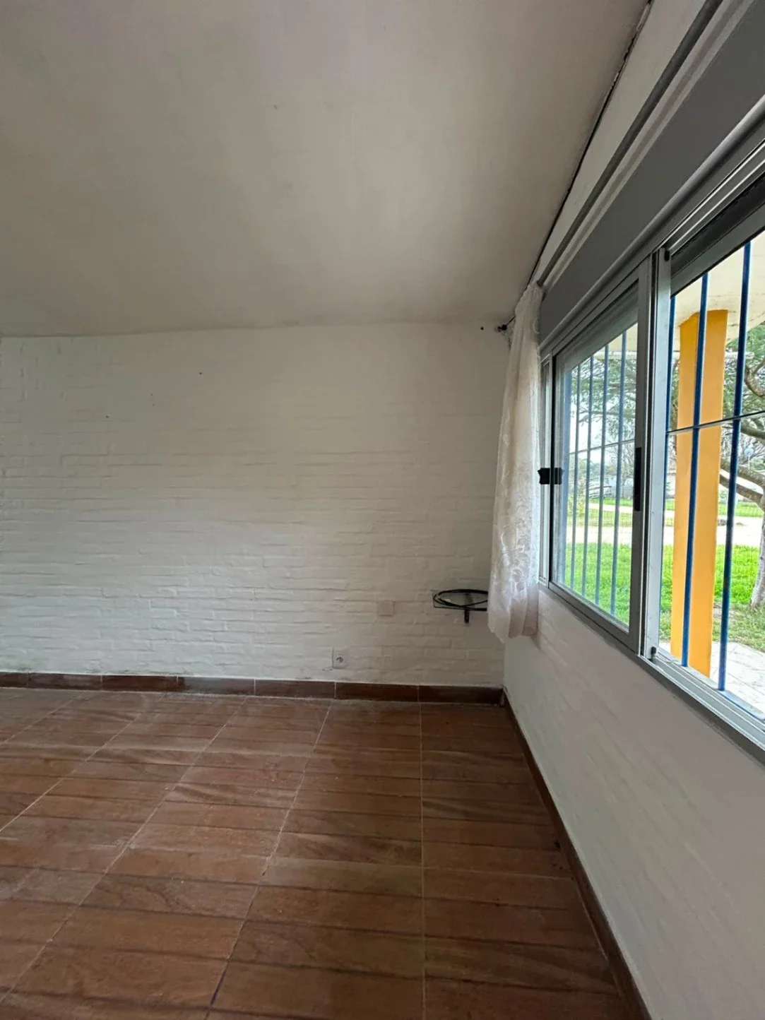 Casa en alquiler c/ cochera en Parque del Plata - Imagen 4