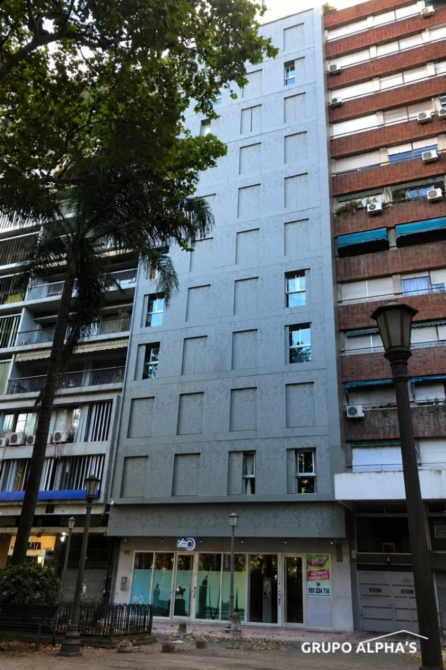 Apartamento en alquiler en Centro - Imagen 2