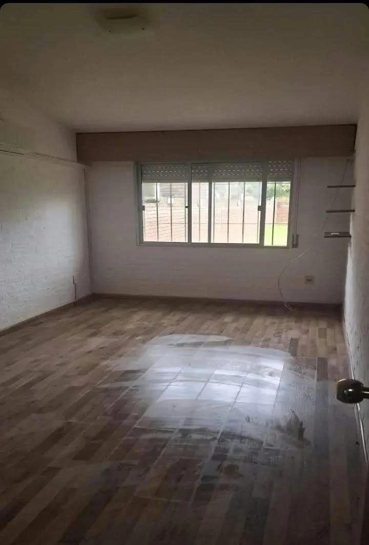 Casa en alquiler c/ cochera en Ciudad de la costa - Imagen 4