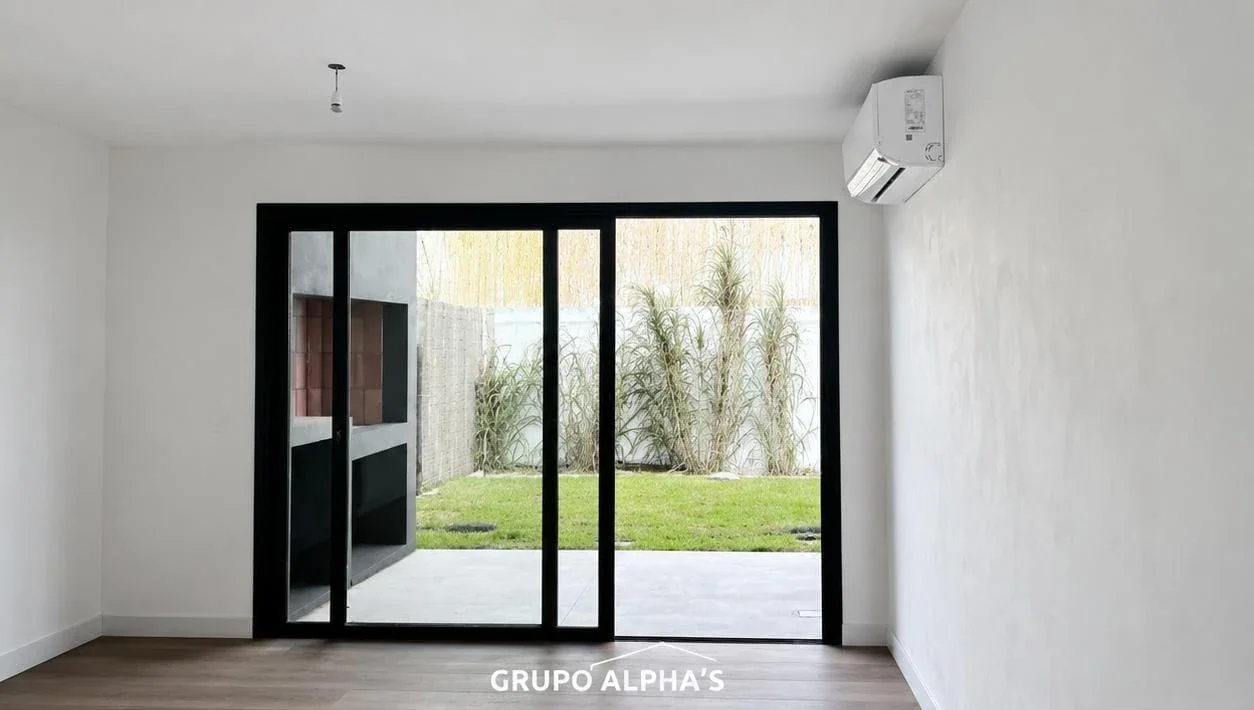 Casa en alquiler c/ cochera en Parque Miramar - Imagen 5