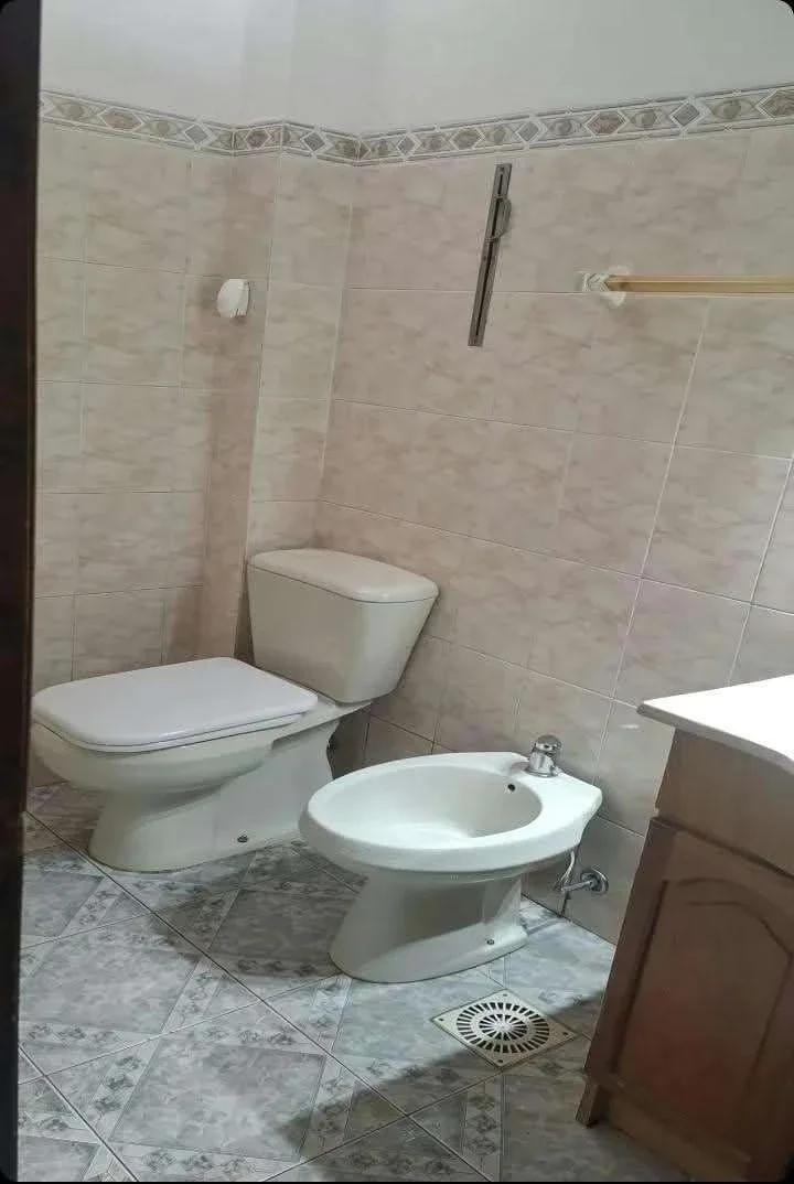 Casa en alquiler c/ cochera en Ciudad de la costa - Imagen 2