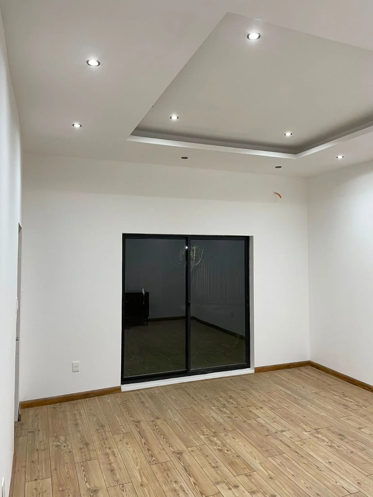 Alquiler, casa 3 dormitorios 2 baños en Nuevo Paris - Imagen 2