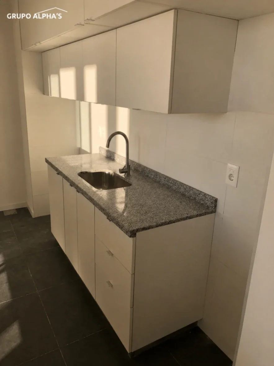 Apartamento en alquiler c/ cochera en Cordón - Imagen 2