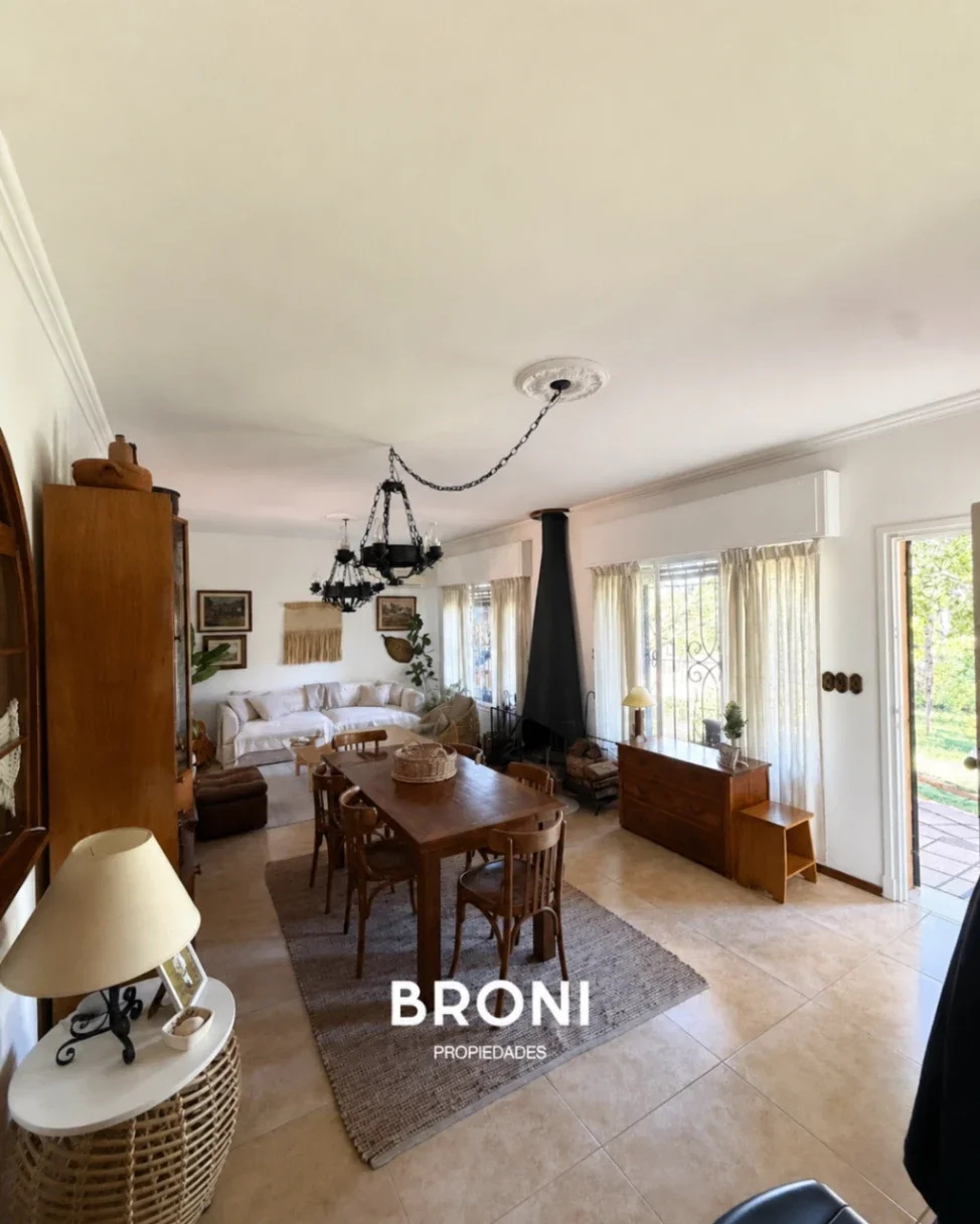 Casa en venta c/ cochera en Punta Gorda - Imagen 5