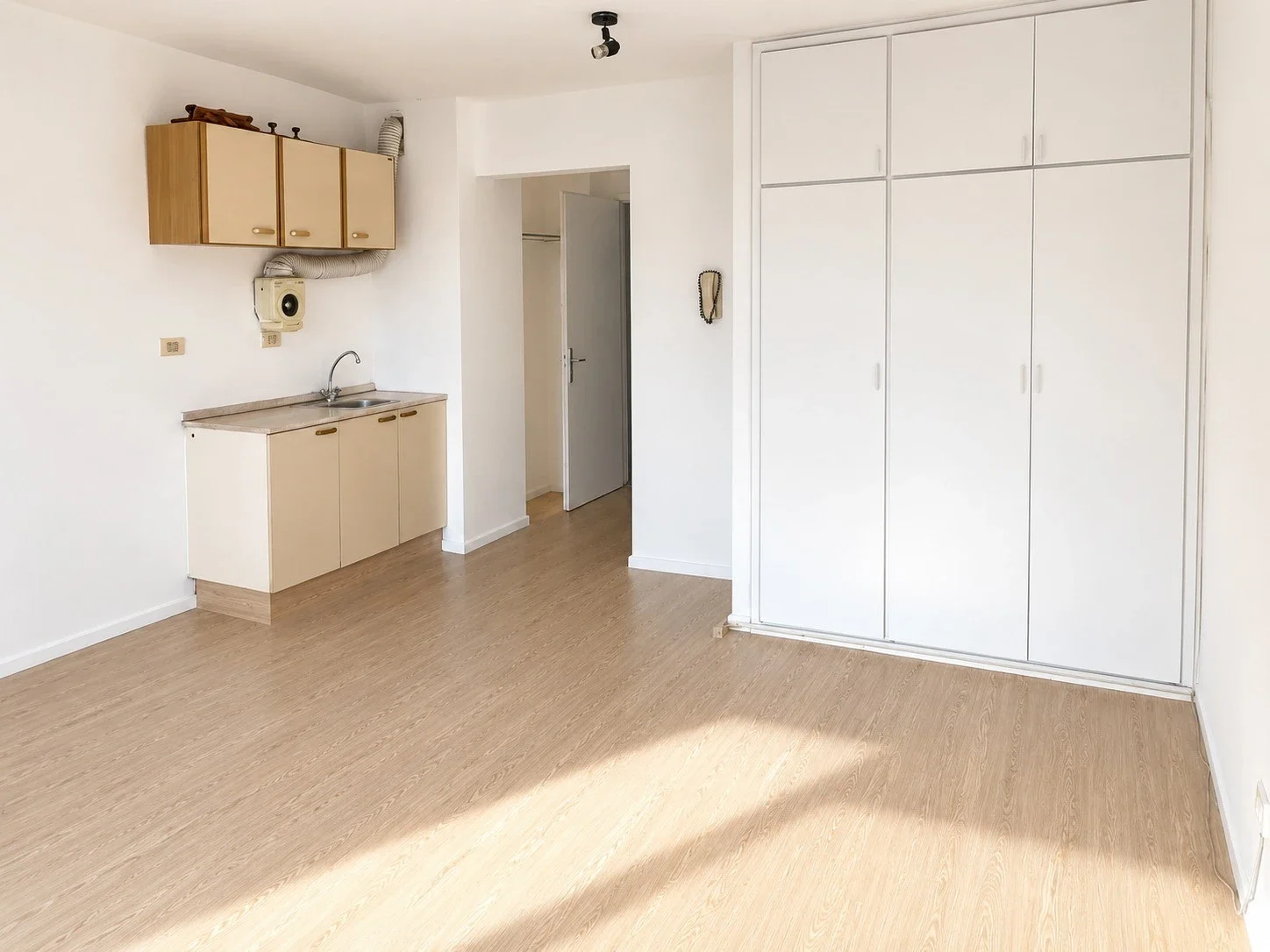 Apartamento en alquiler en Tres Cruces - Imagen 4