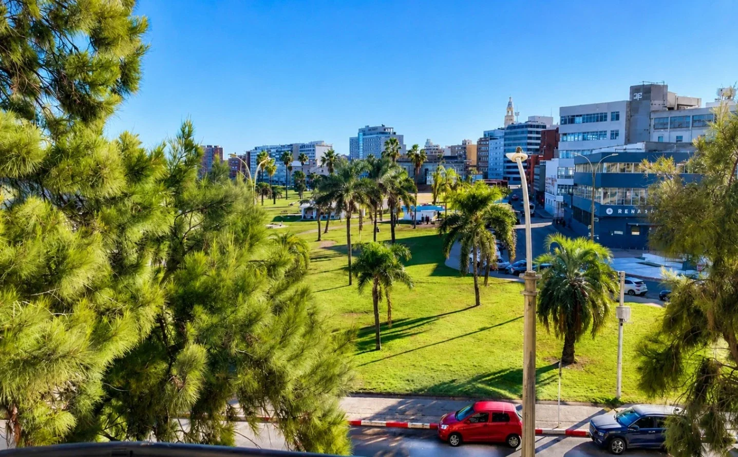 Apartamento en alquiler en Centro - Imagen 2