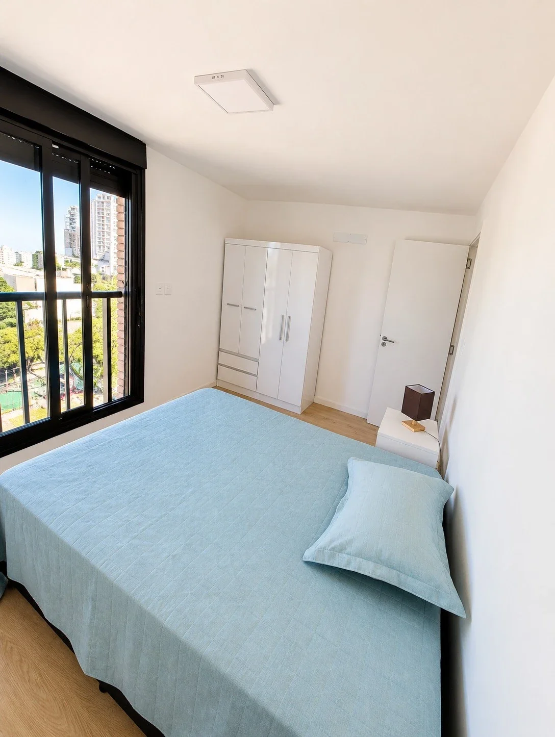 Apartamento en alquiler c/ cochera en La Blanqueada - Imagen 2