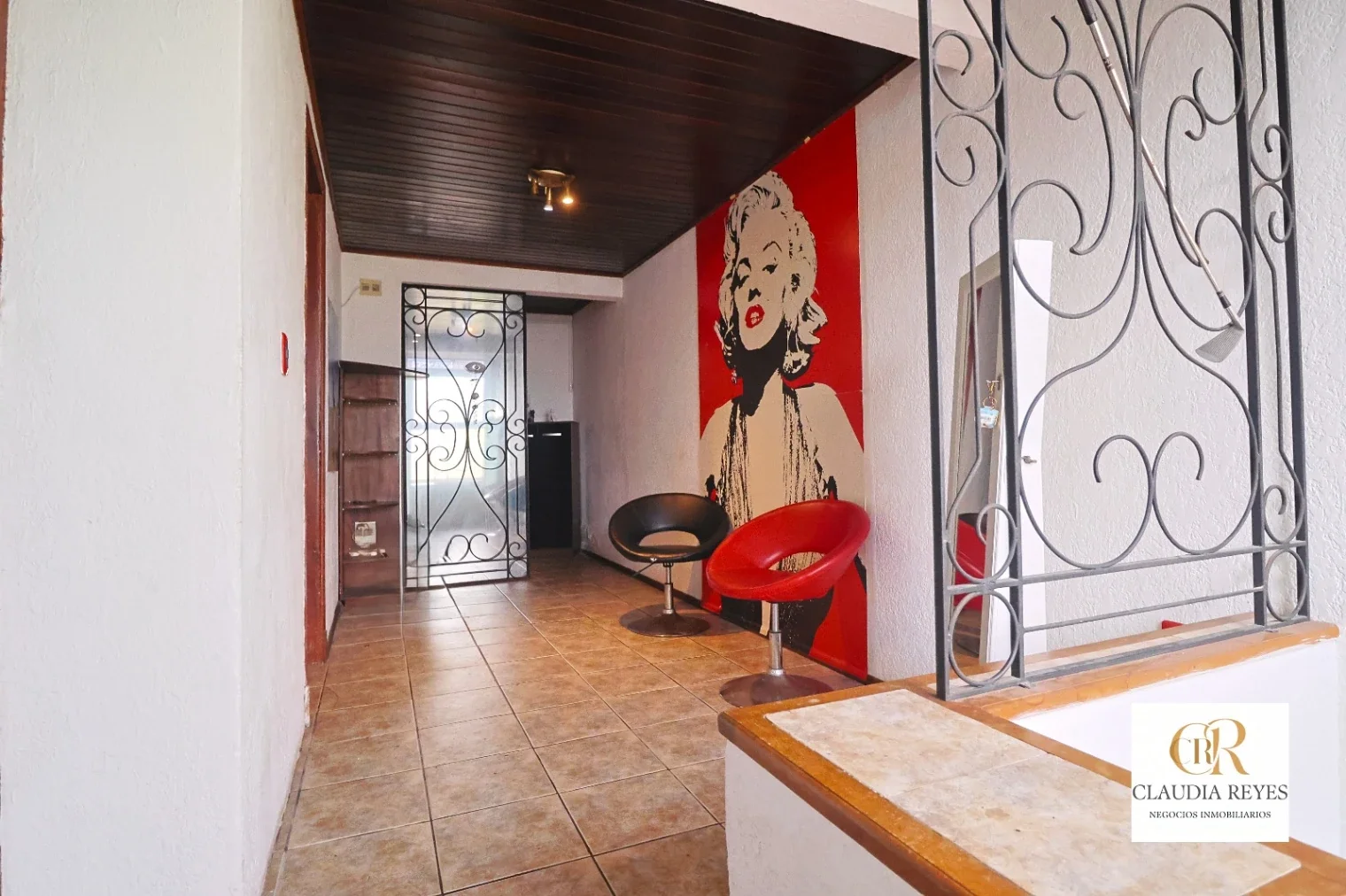 Casa en venta c/ cochera en Brazo Oriental - Imagen 2