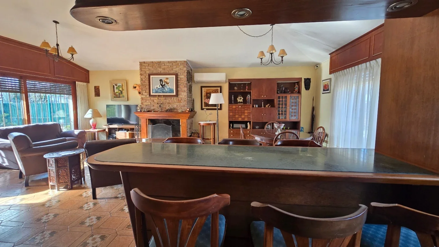 Casa en venta c/ cochera en Solymar - Imagen 2