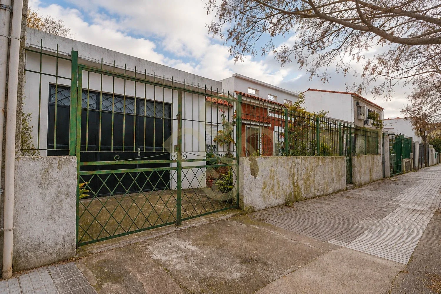 Casa en venta c/ cochera en Buceo - Imagen 3