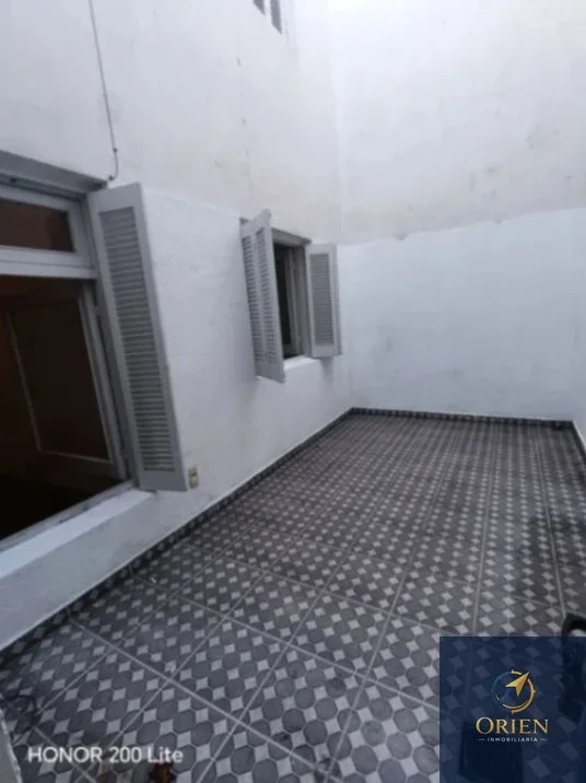 Apartamento 1 dormitorio en alquiler en La Comercial - Imagen 3