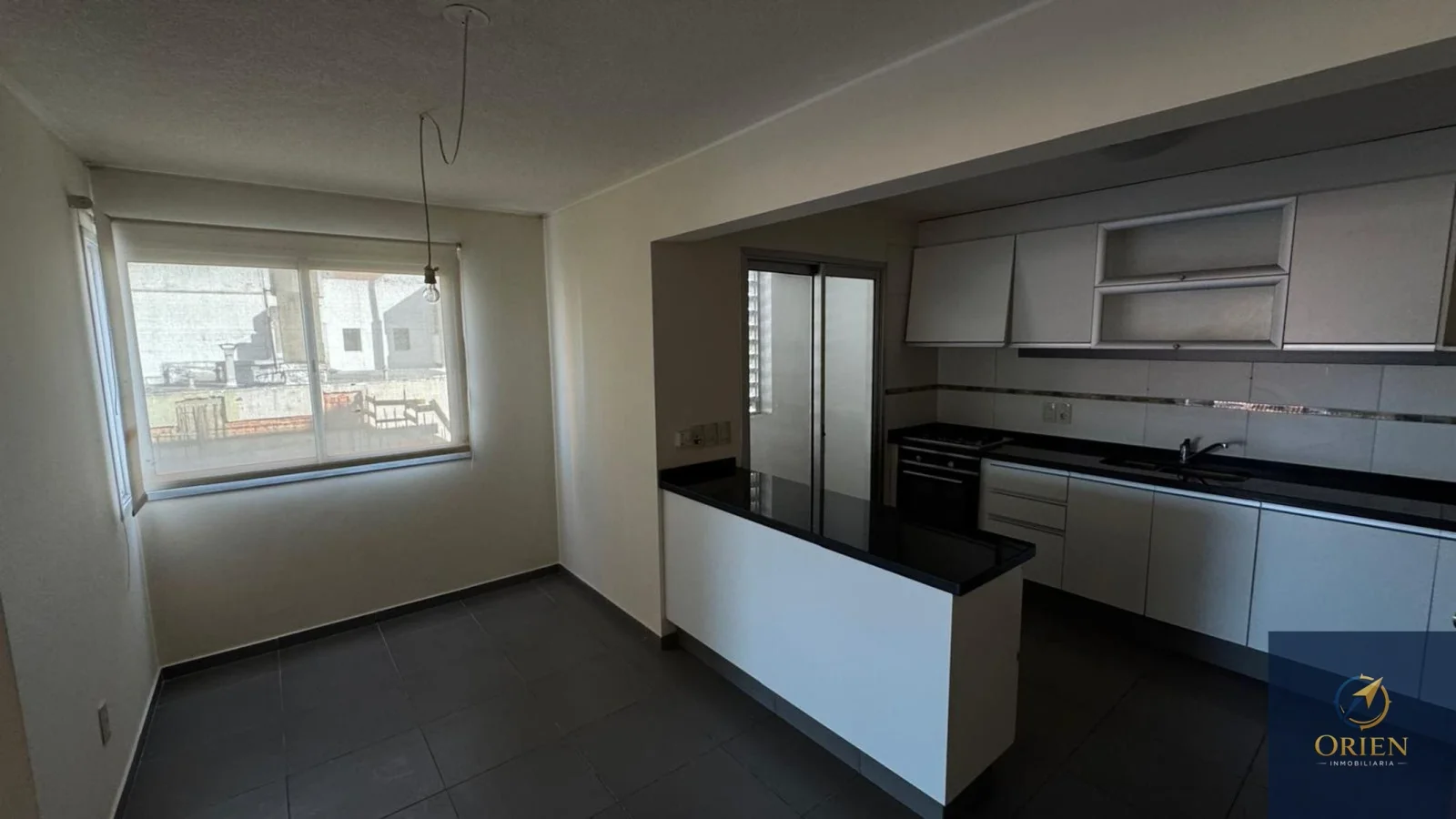 Apartamento en alquiler c/ cochera en Malvin - Imagen 3
