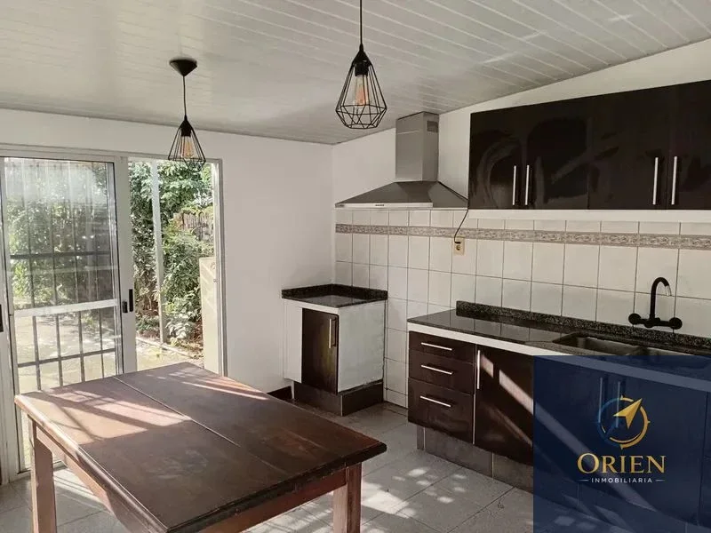Se Alquila Casa de 1 Dormitorio c/ cochera en Solymar - Imagen 1