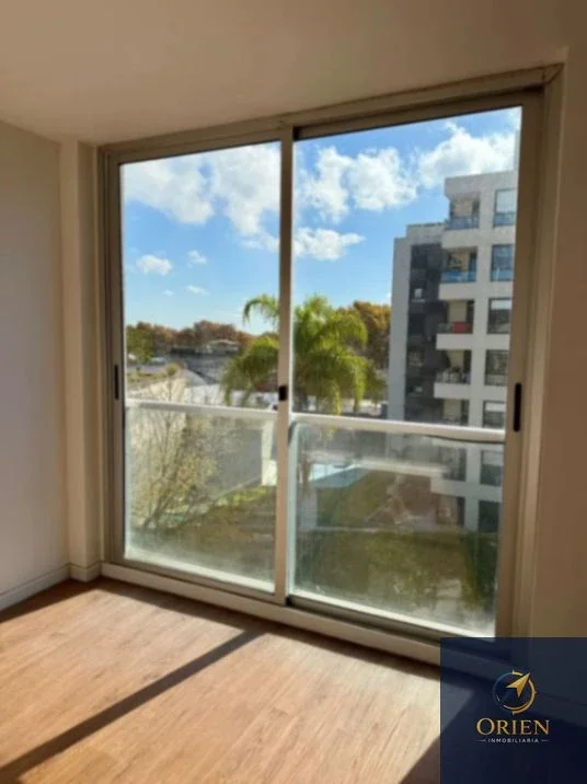 Apartamento 2 dormitorios en alquiler c/ cochera en Tres Cruces - Imagen 2