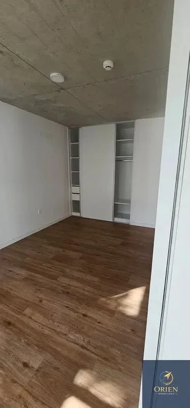En Alquiler Apartamento de 1 Dormitorio c/ cochera en el Centro - Imagen 4