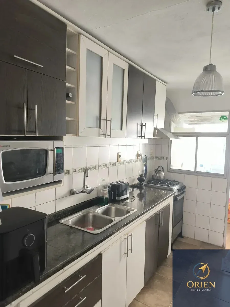 Apartamento en venta 3 Dormitorios 2 Baños y Balcon en el Centro - Imagen 3