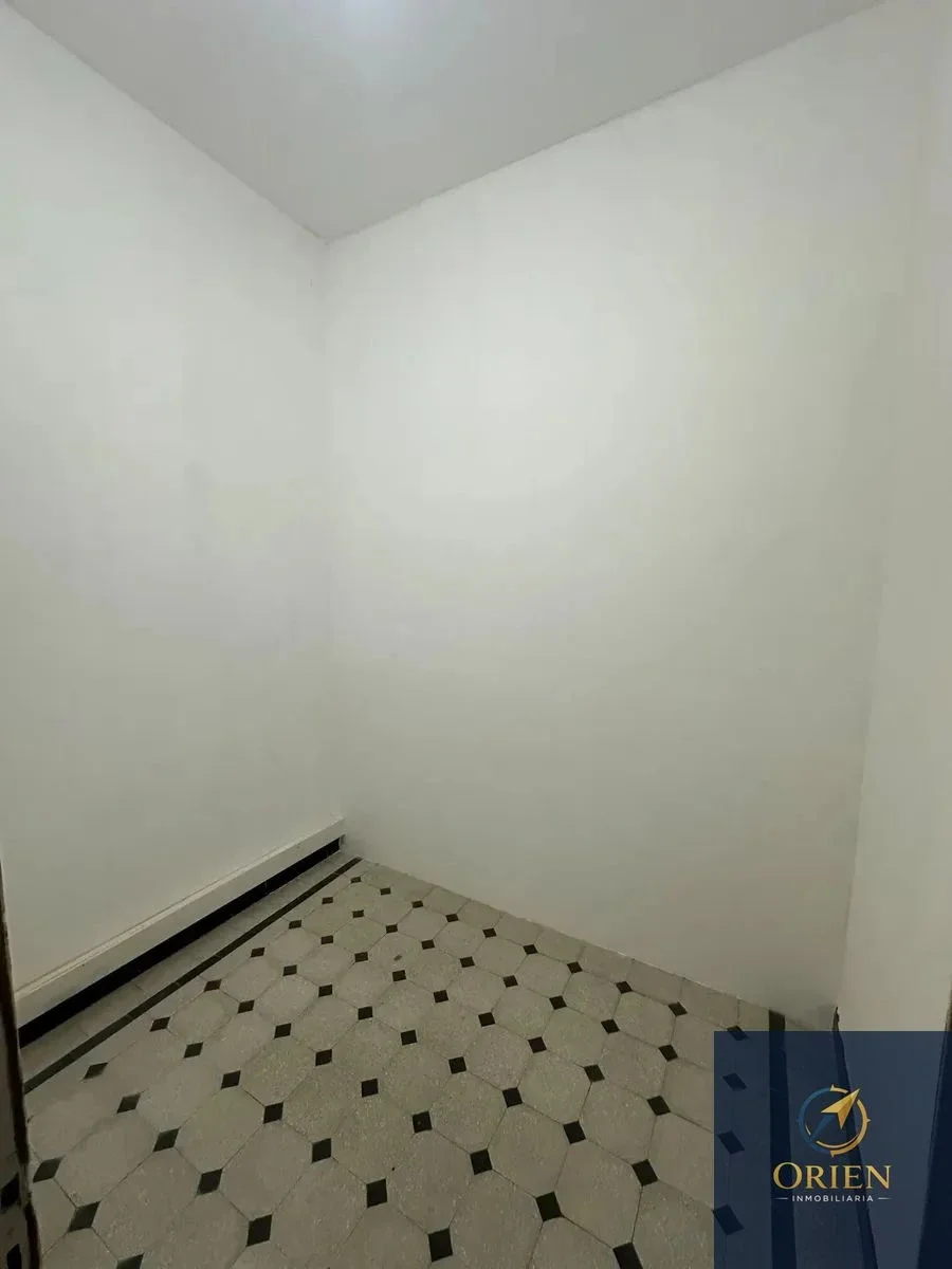 Apartamento 9 dormitorio y terraza en alquiler en Centro - Imagen 5