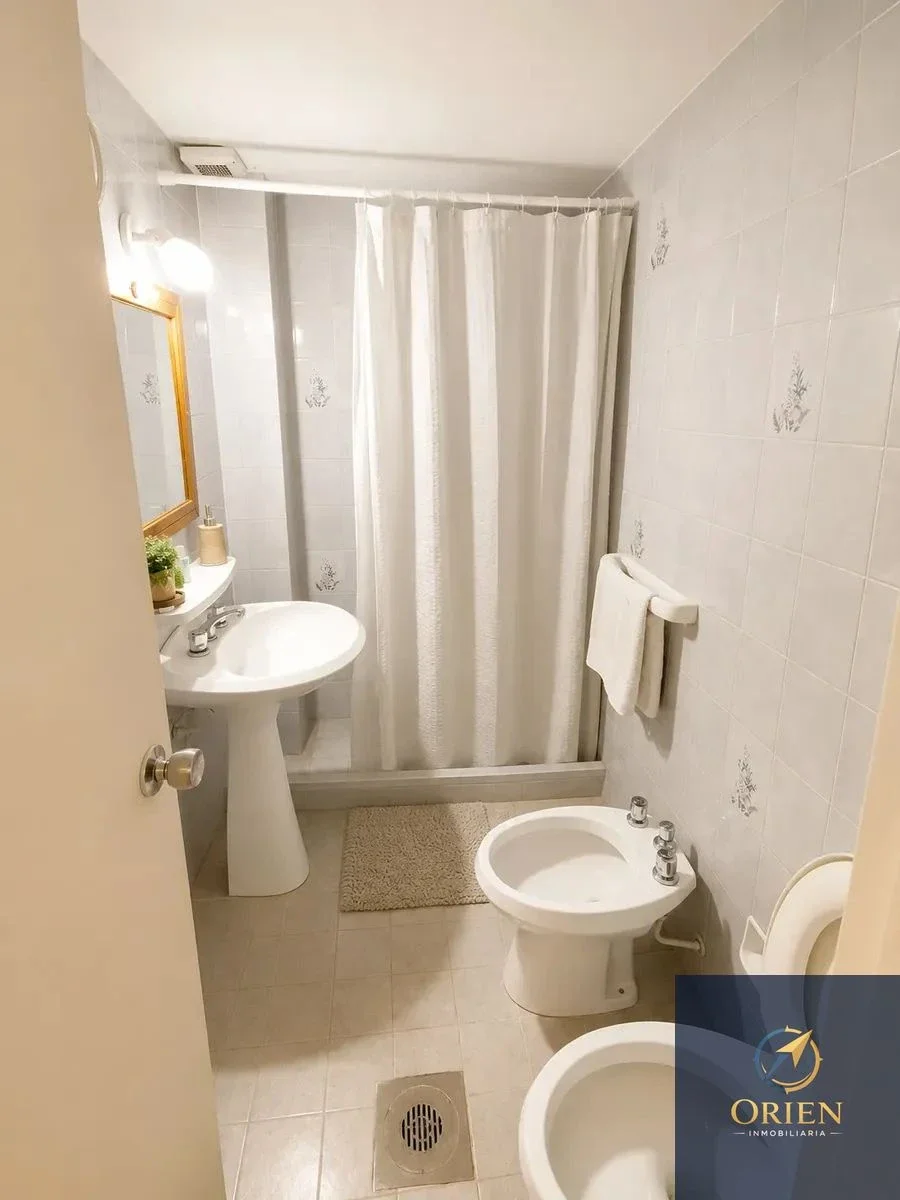 Apartamento 1 dormitorio en alquiler c/ cochera en Punta del Este - Imagen 3
