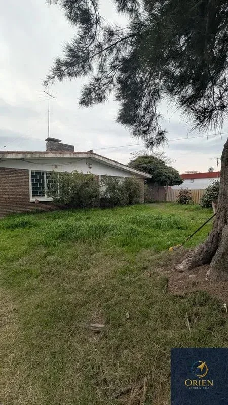 En Alquiler Casa de 3 Dormitorios c/ cochera en Shangrilá - Imagen 2
