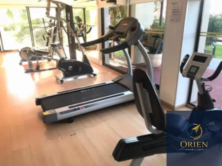 Apartamento 4 dormitorios en alquiler c/ cochera en Puerto Buceo - Imagen 4