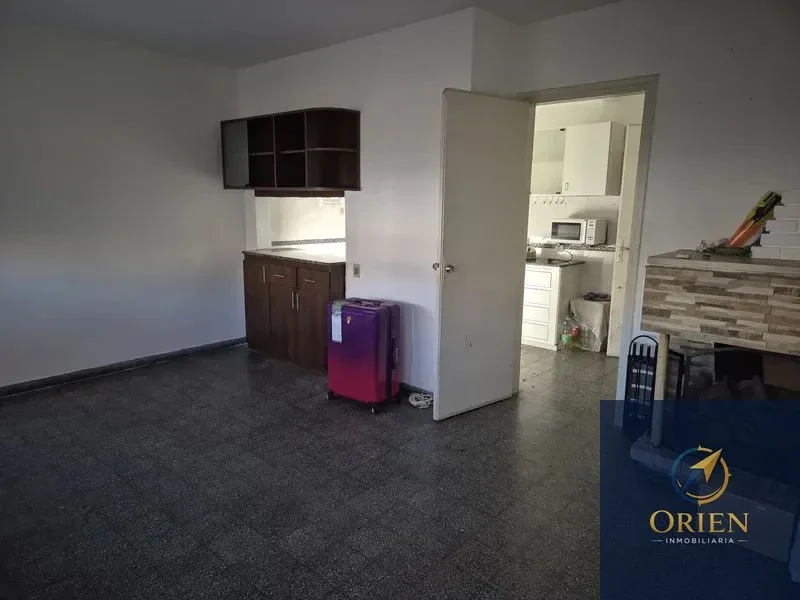 Alquiler Casa de 2 Dormitorios c/ cochera en La Blanqueada - Imagen 3