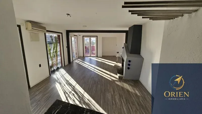 Alquiler Apartamento de 2 Dormitorios en Ciudad Vieja - Imagen 1