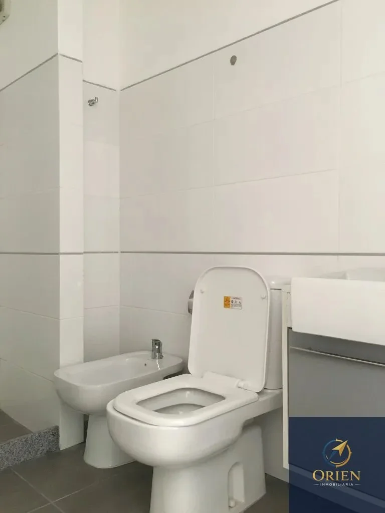 Apartamento 2 dormitorios en alquiler en Centro - Imagen 5