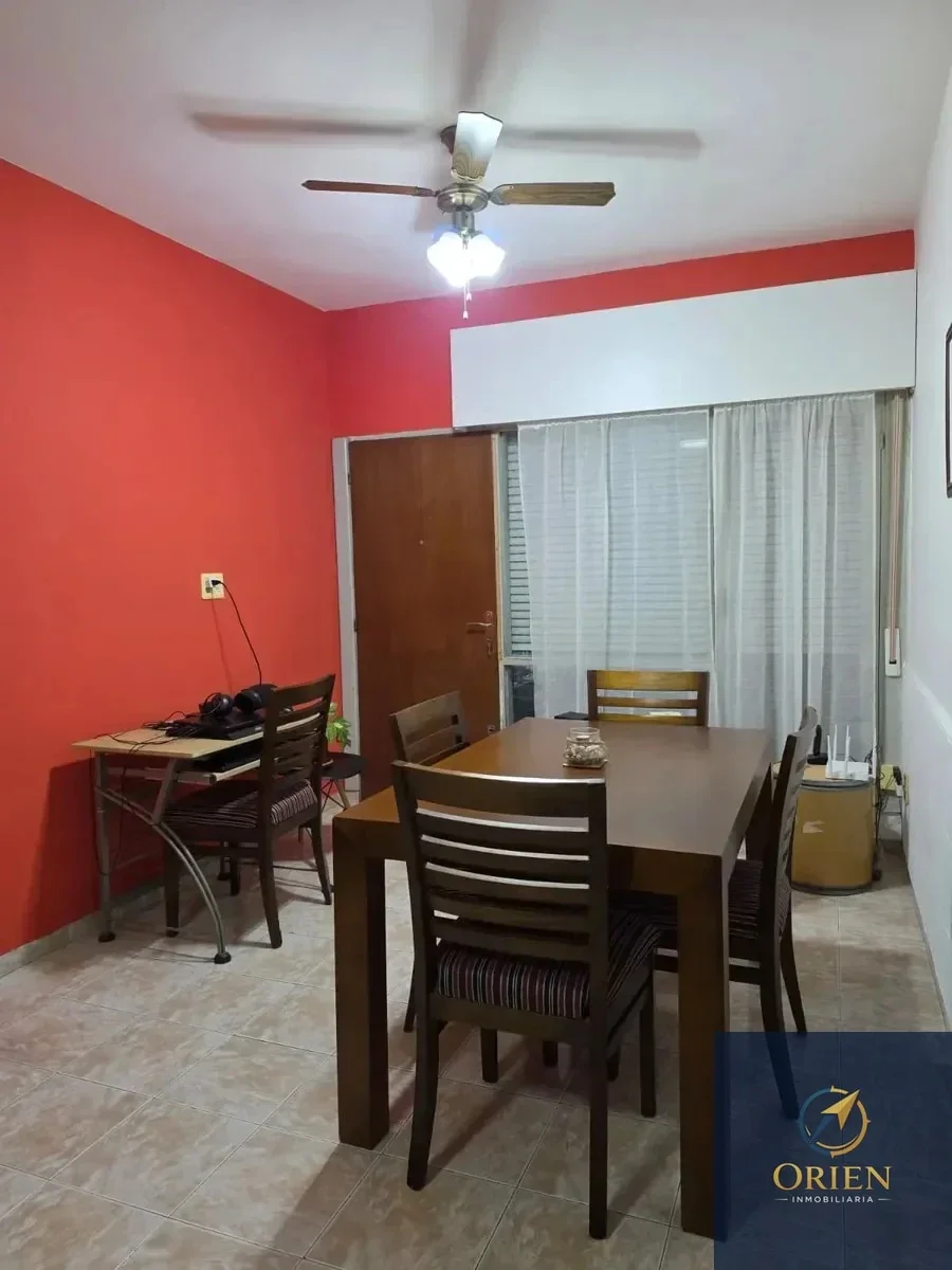 Casa en venta 2 Dormitorios 1 Baño y Cochera en Mercado Modelo - Imagen 3