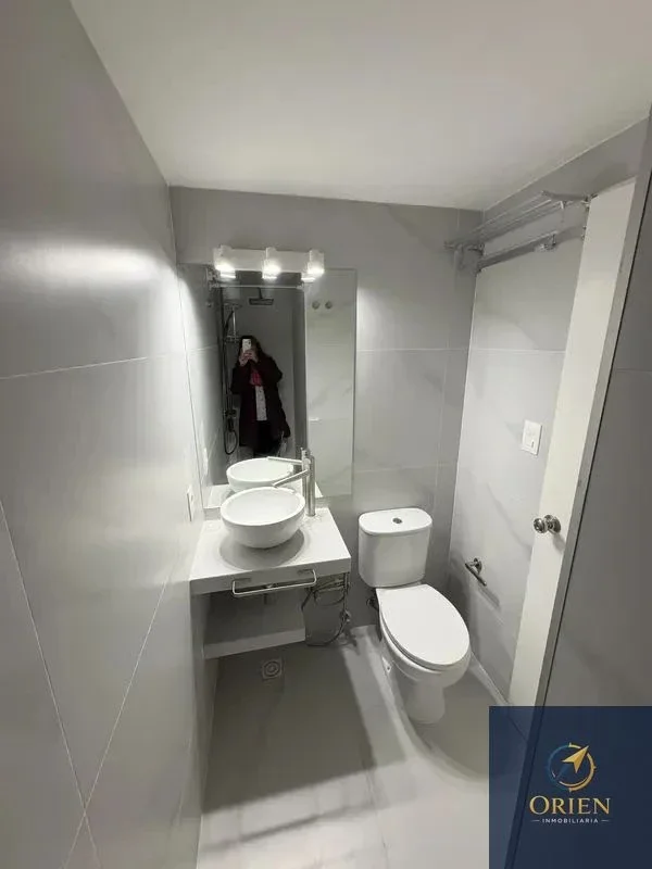 Se Alquila Apartamento de 1 Dormitorio c/ cochera en Pocitos - Imagen 5