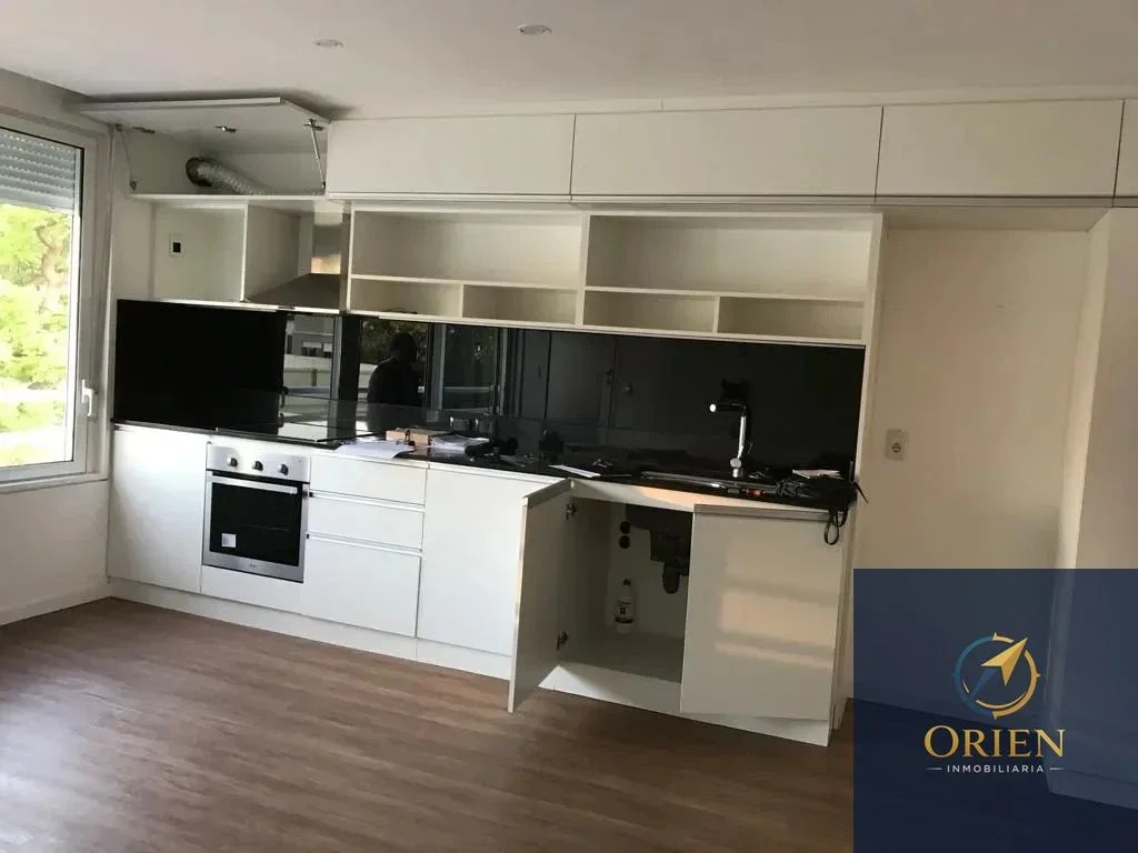 Apartamento 1 dormitorio en alquiler c/ cochera en Punta Carretas - Imagen 1