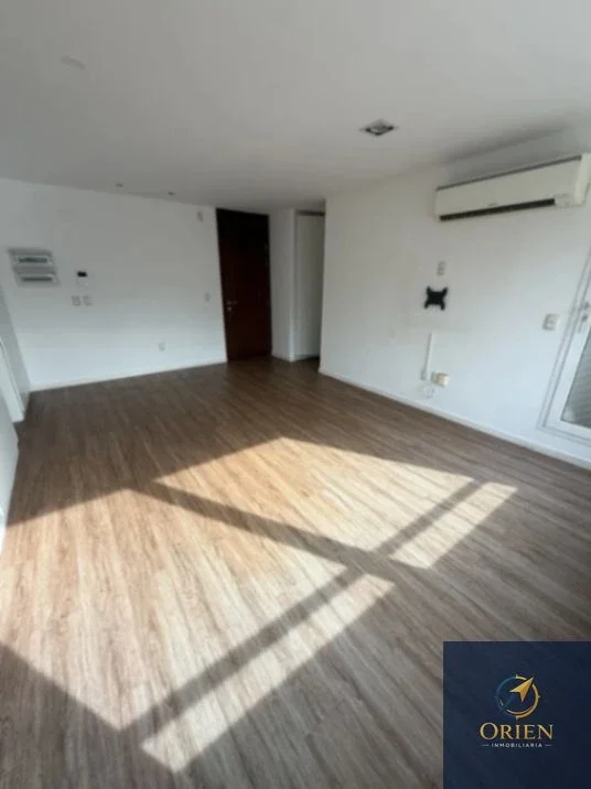 Apartamento 1 dormitorio en alquiler c/ cochera en Punta Carretas - Imagen 2